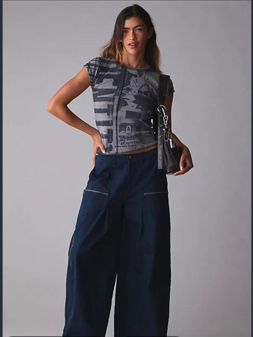 BDG Wide-Leg Cargo Pants in Navy Blue